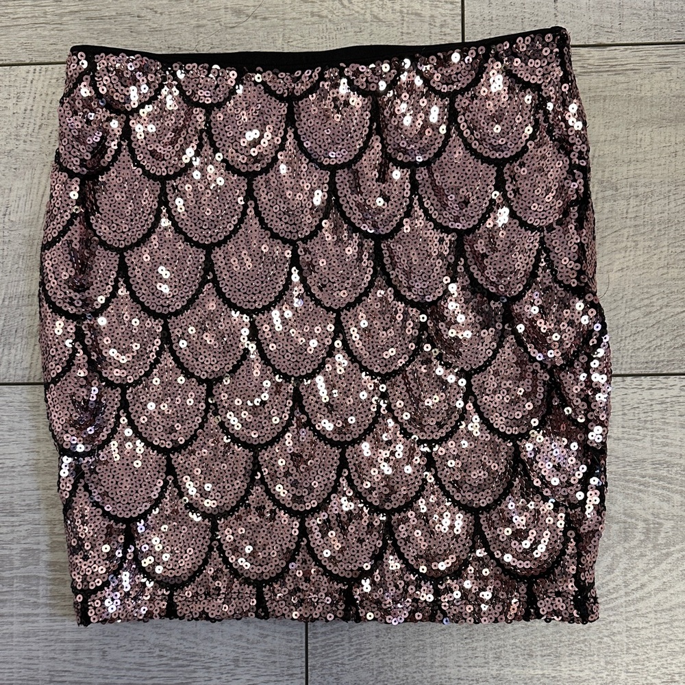 Lily Rose Pink Sequin Scallop Pencil Skirt